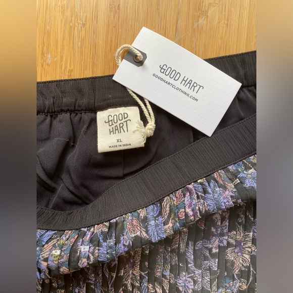 Matilda Jane/Good Hart pleated skirt - Picture 2 of 9